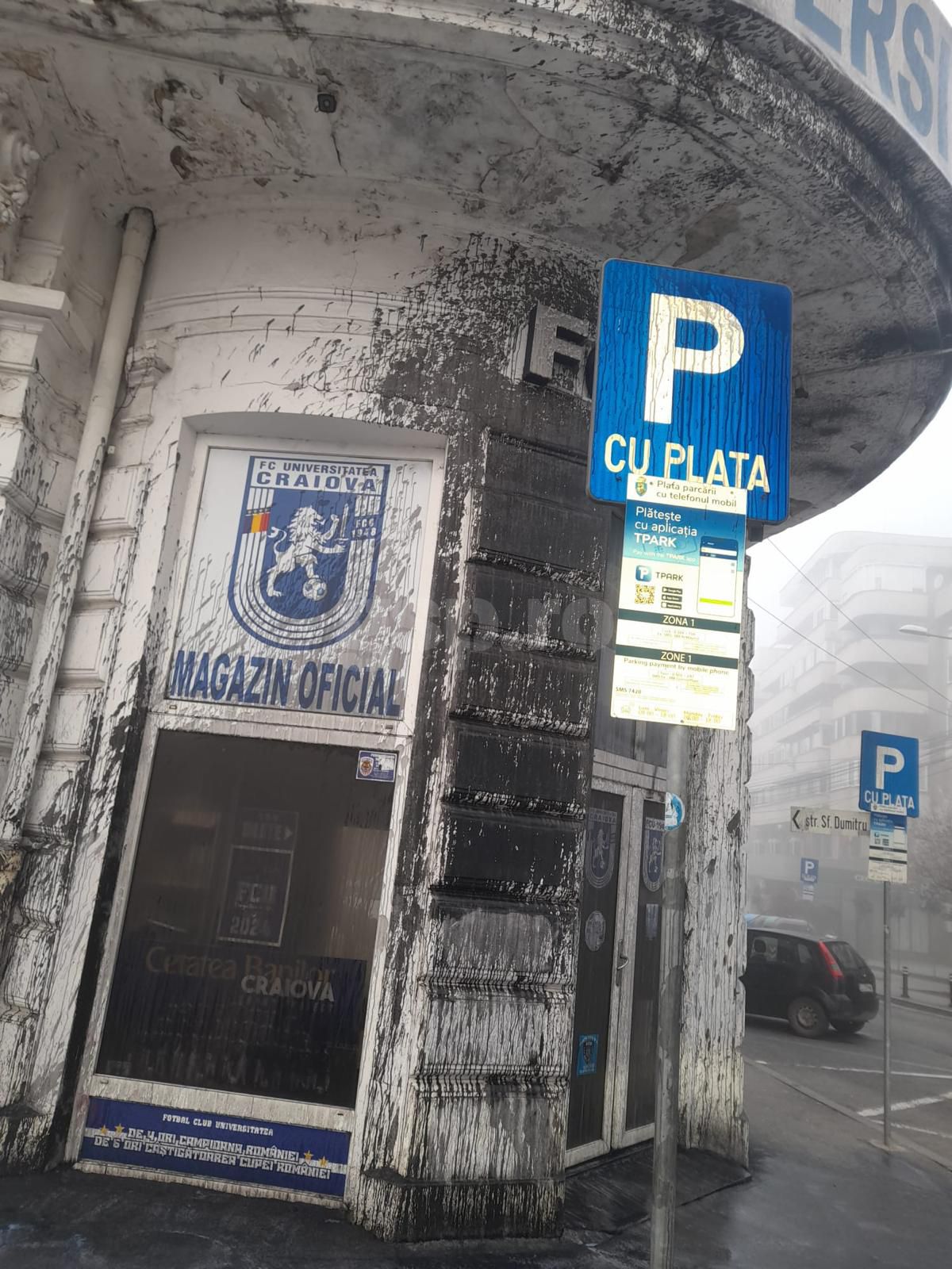 A început scandalul în Craiova, înainte de derby » Sediul FCU, vandalizat în această dimineață! + Reacția CSU Craiova