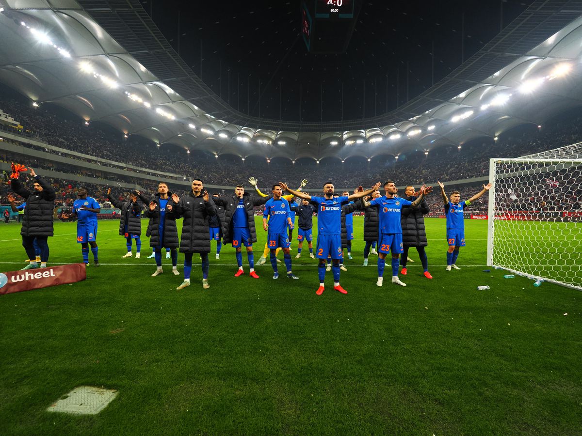 Imagini de la finalul meciului Rapid - FCSB