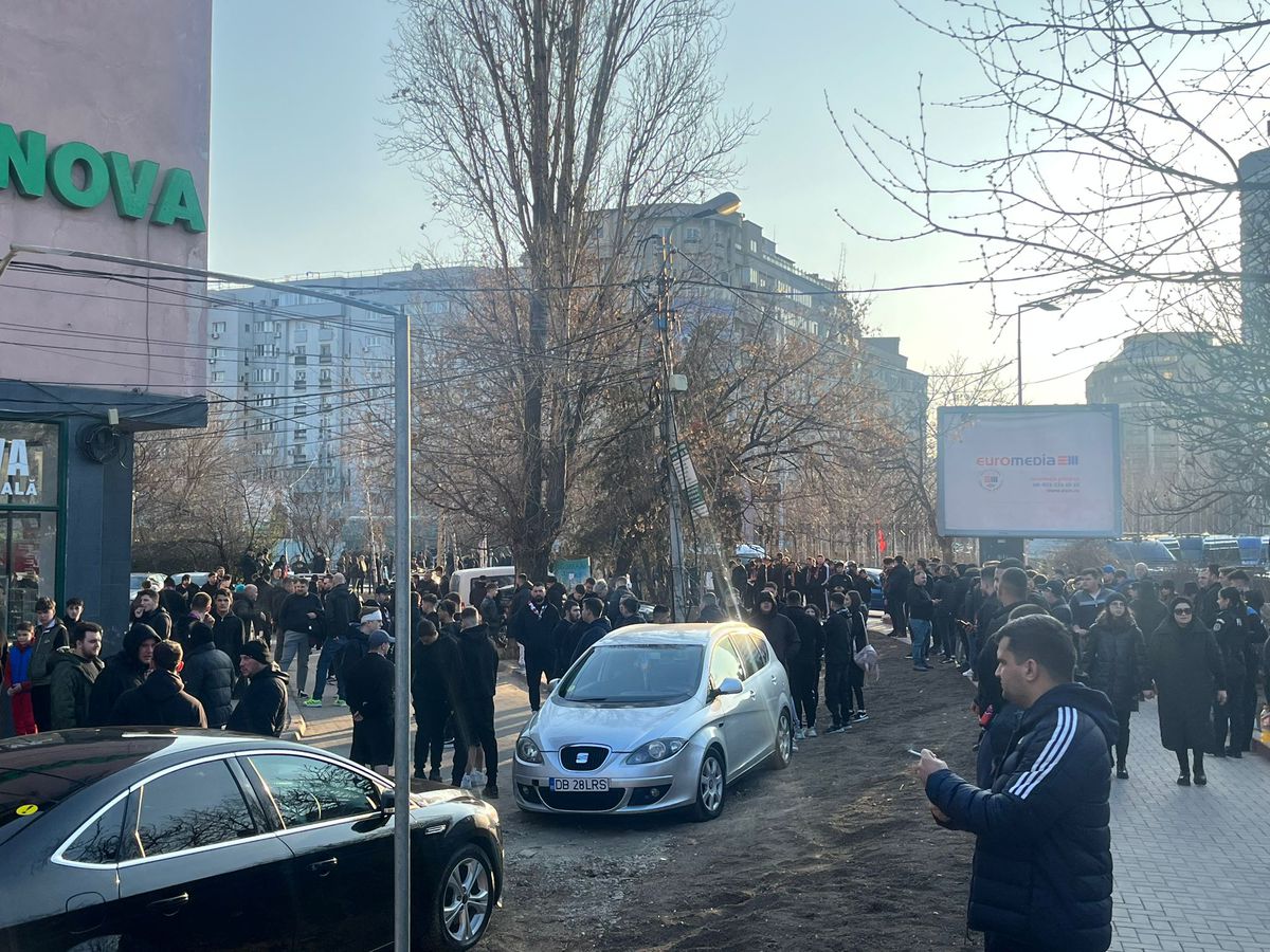 Galeria celor de la FCSB, corteo în drumul spre Arena Națională pentru derby-ul cu Rapid