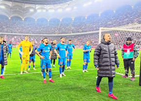 Ce s-a întâmplat pe Arena Națională, când fotbaliștii de la FCSB au mers în fața Peluzei Nord » Chiricheș a intervenit: „Calm, calm!”