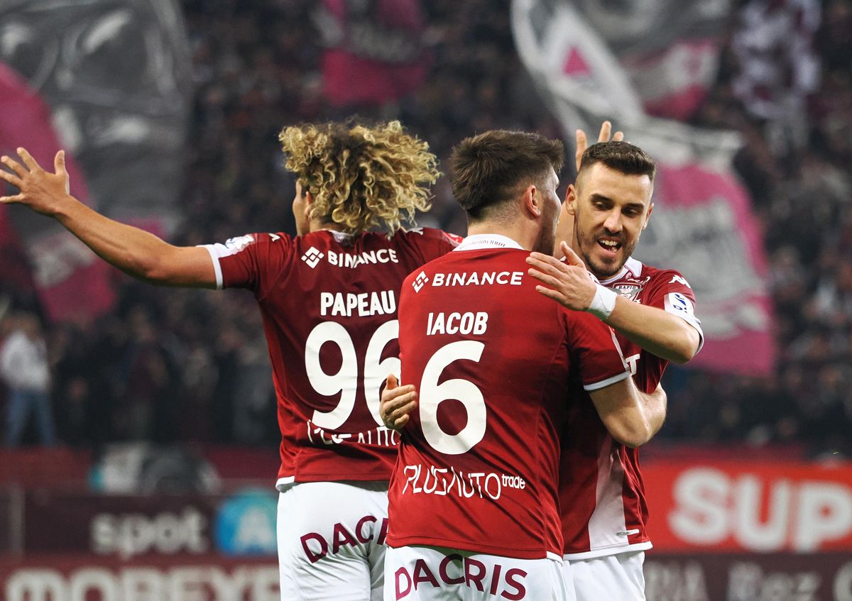 Ultrașii FCSB-ului, replică low cost pentru rivalii de la CSA Steaua » Ce scenografie au afișat în repriza secundă a derby-ului cu Rapid