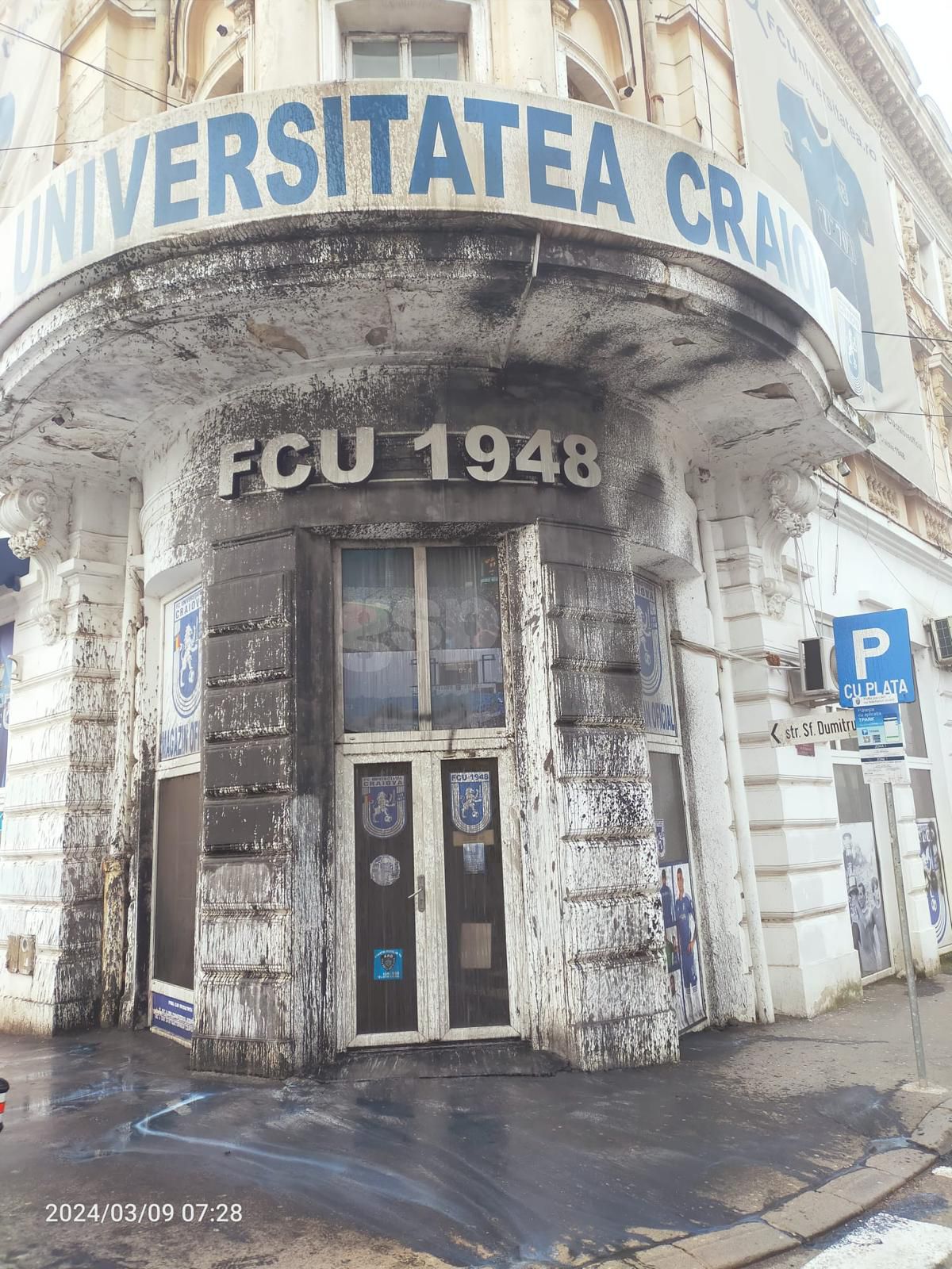 A început scandalul în Craiova, înainte de derby » Sediul FCU, vandalizat în această dimineață! + Reacția CSU Craiova