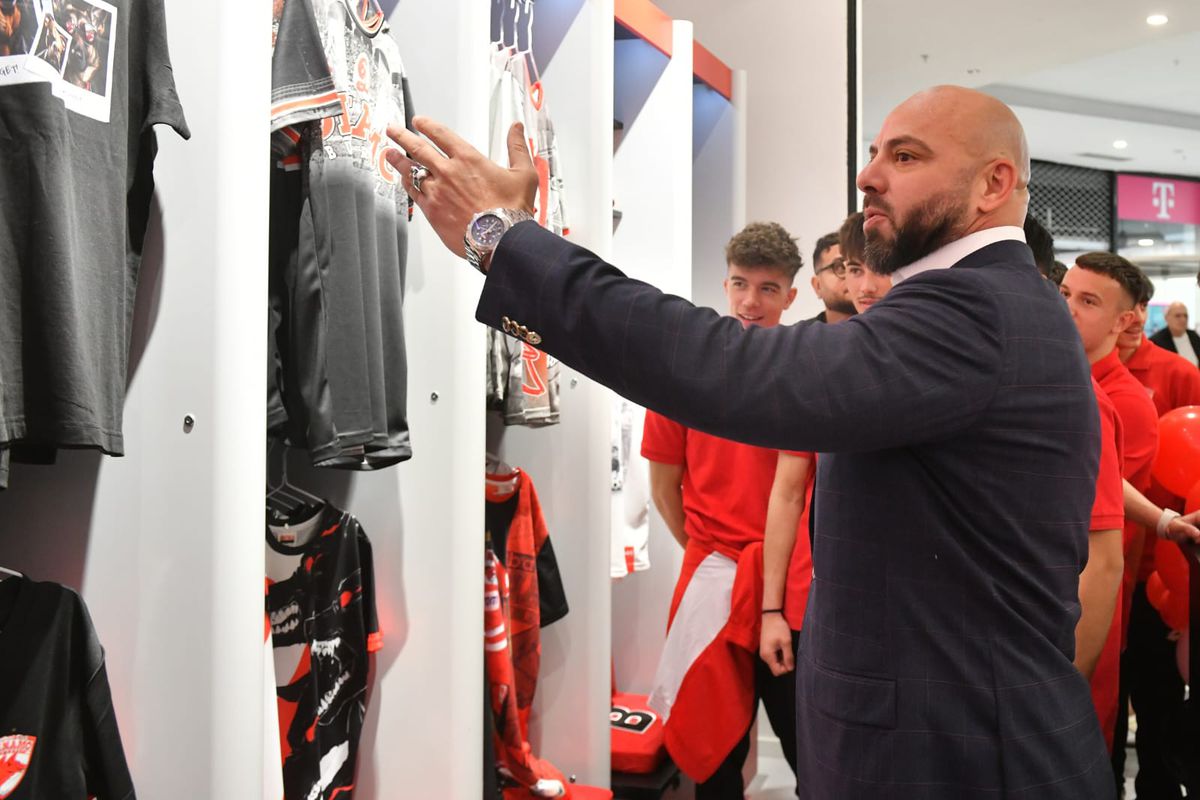 Soția lui Nicolae Badea a deschis magazin pentru dinamoviști: „Doar atât vreau să le transmit fanilor”