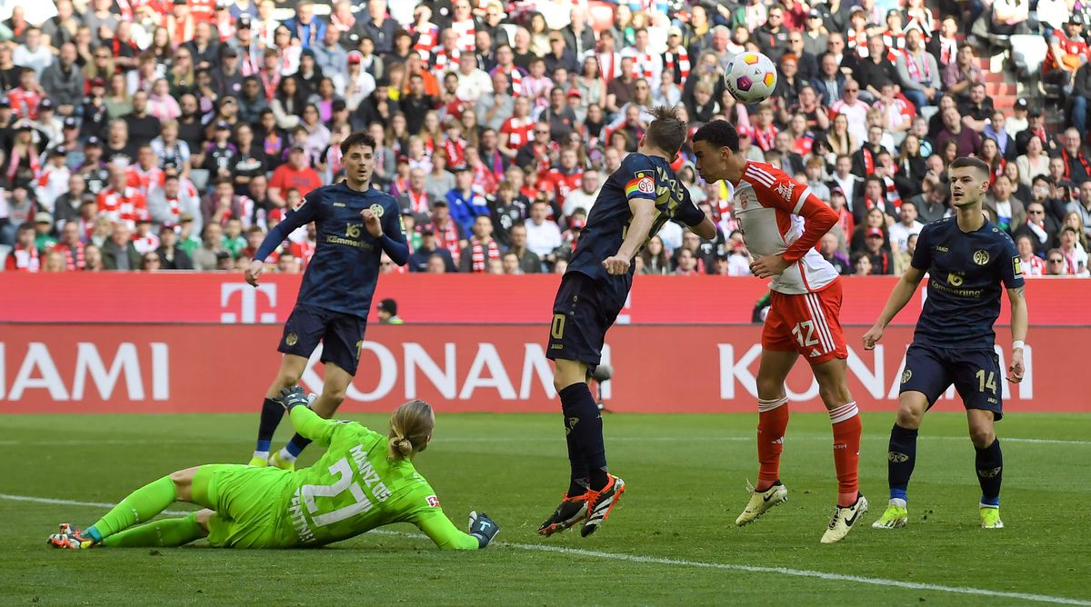 Show în Bundesliga: 9 goluri în Bayern Munchen - Mainz » Kane a scris istorie