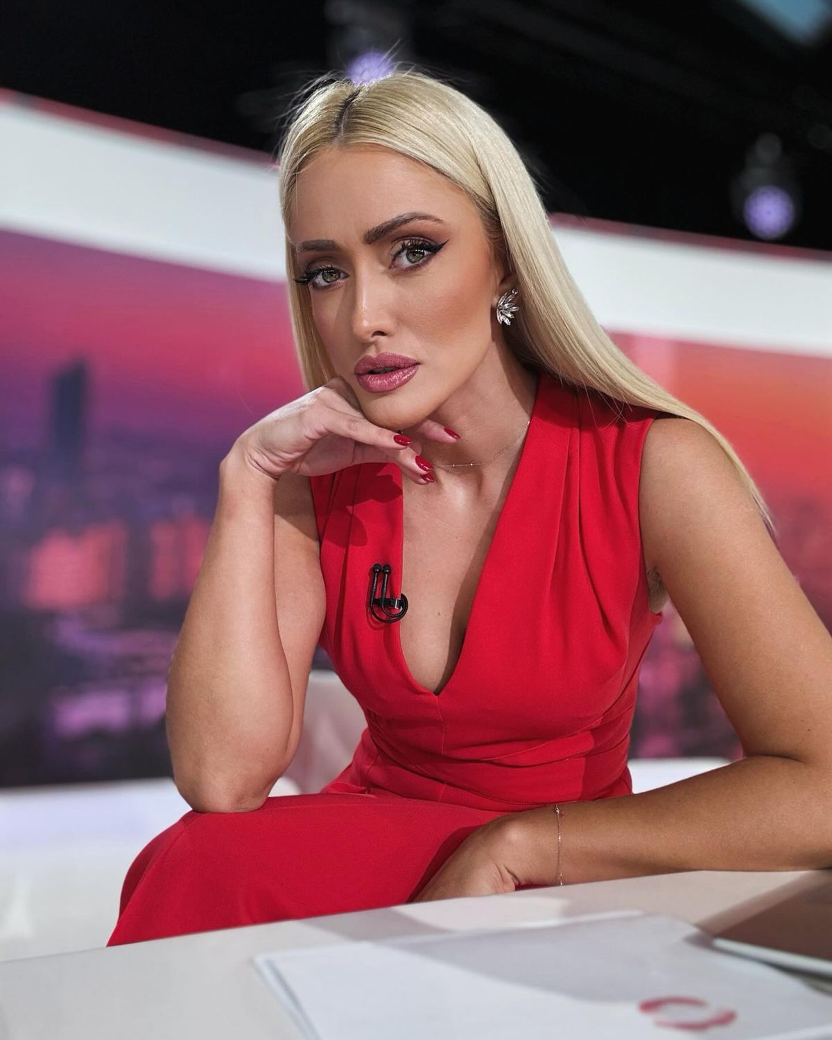 Iuliana Pepene - prezentatoare Antena 1