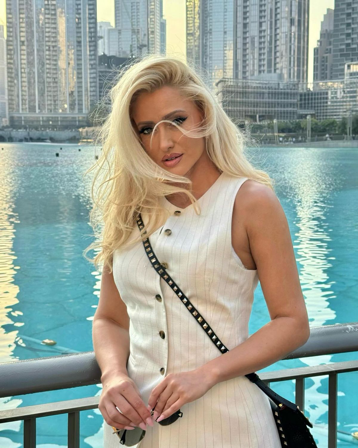 Iuliana Pepene - prezentatoare Antena 1