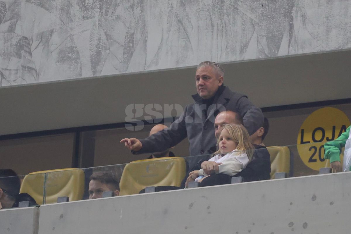 Ce a făcut Mihai Rotaru, imediat după golul lui Șut în FCSB - Craiova » A dispărut de la „oficială”