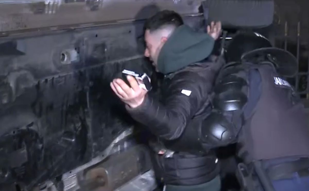 Fake news după respingerea lui Călin Georgescu! Jandarmeria avertizează cu privire la clipul viral de pe TikTok » Galeria FCSB, acuzată că a instigat: ce spun Becali și Mustață