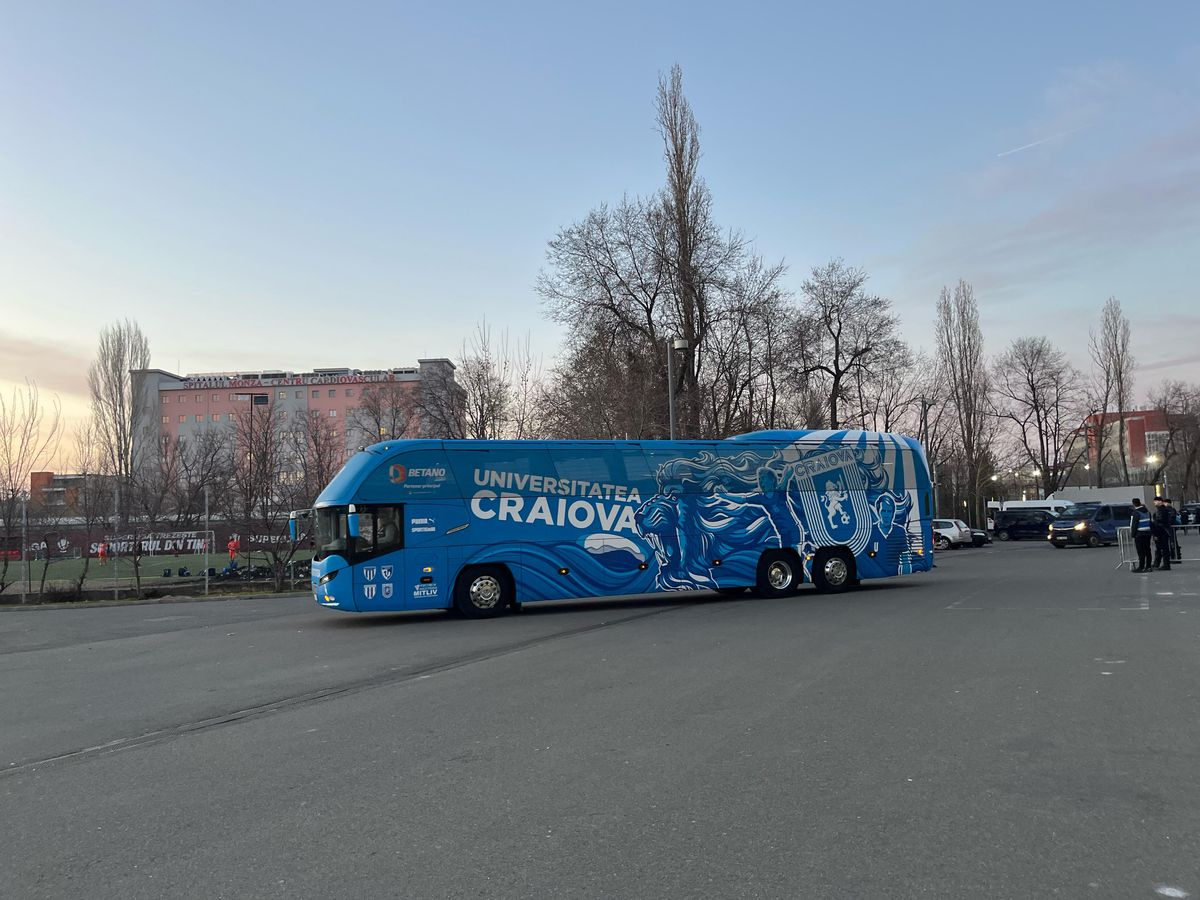 FCSB - Craiova, înainte de meci