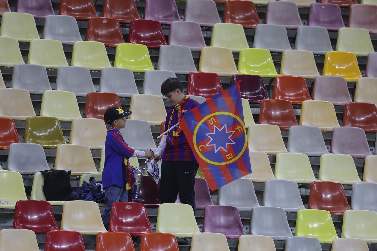 FCSB - Craiova, imagini din stadion înainte de meci