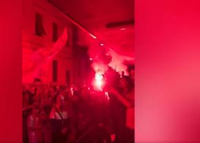 Atmosferă incendiară la Arad, înainte de UTA - Dinamo » „Câinii” au fost întâmpinați cu torțe și fumigene