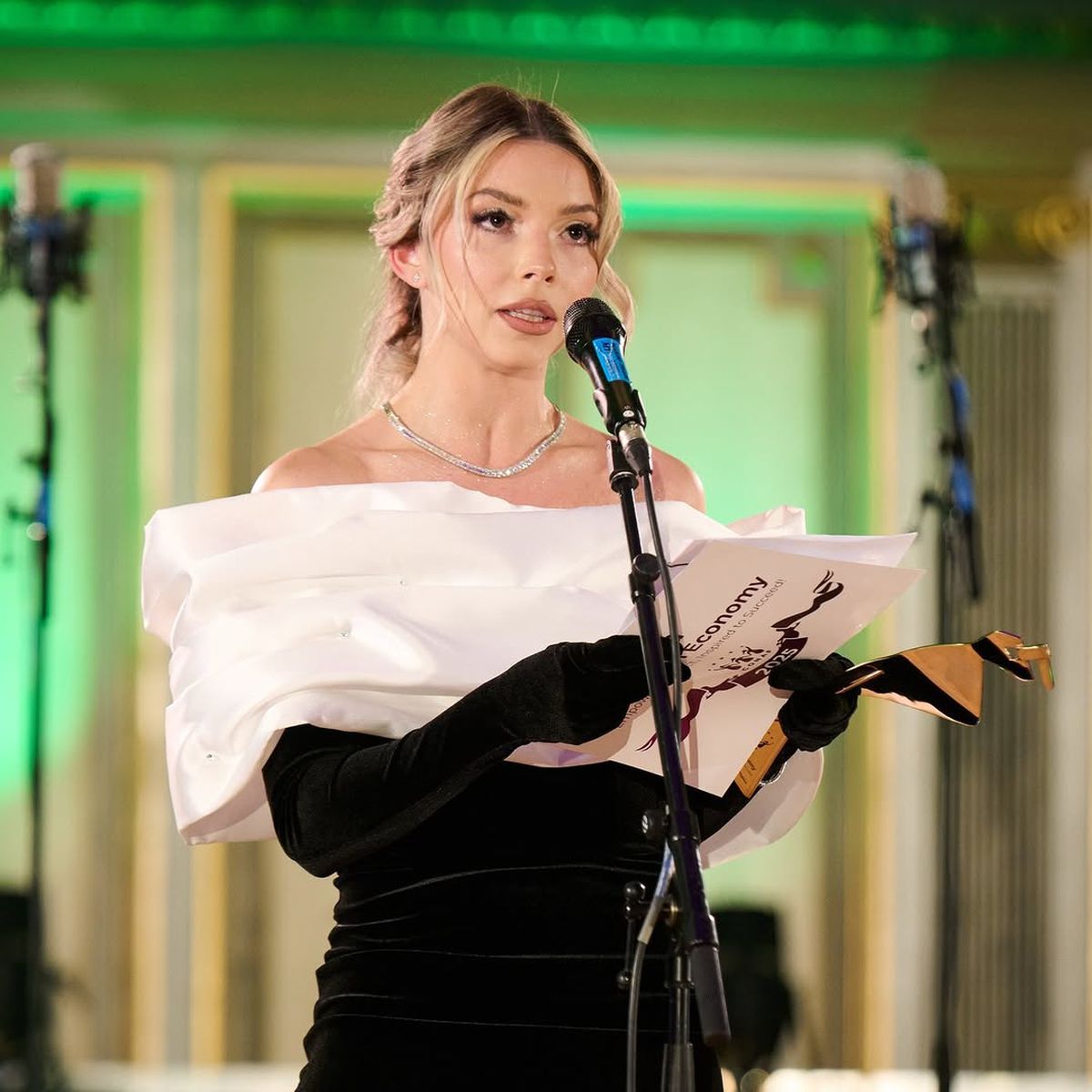 Bernadette Szocs și-a deschis sufletul despre viața personală: „Curtată sunt, bineînţeles, dar..”