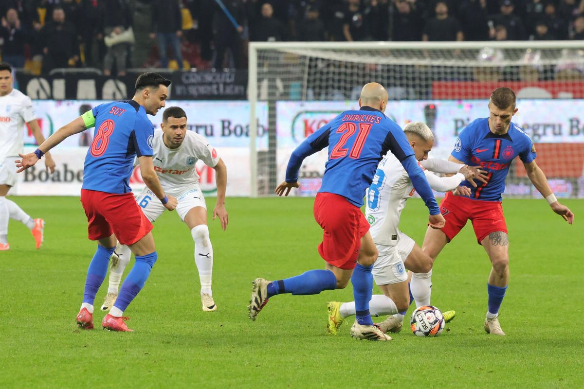 FCSB - Universitatea Craiova, imagini din prima repriză