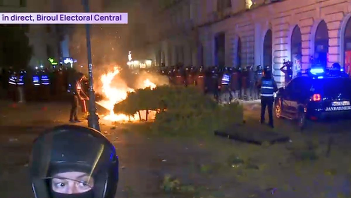 Fake news după respingerea lui Călin Georgescu! Jandarmeria avertizează cu privire la clipul viral de pe TikTok » Galeria FCSB, acuzată că a instigat: ce spun Becali și Mustață