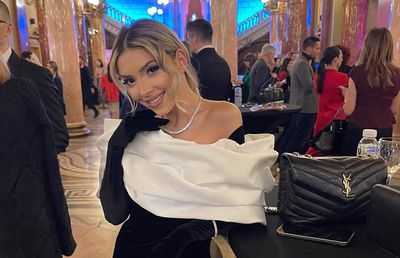 Bernadette Szocs a atras toate privirile la Ateneu: „Sursă de inspirație”