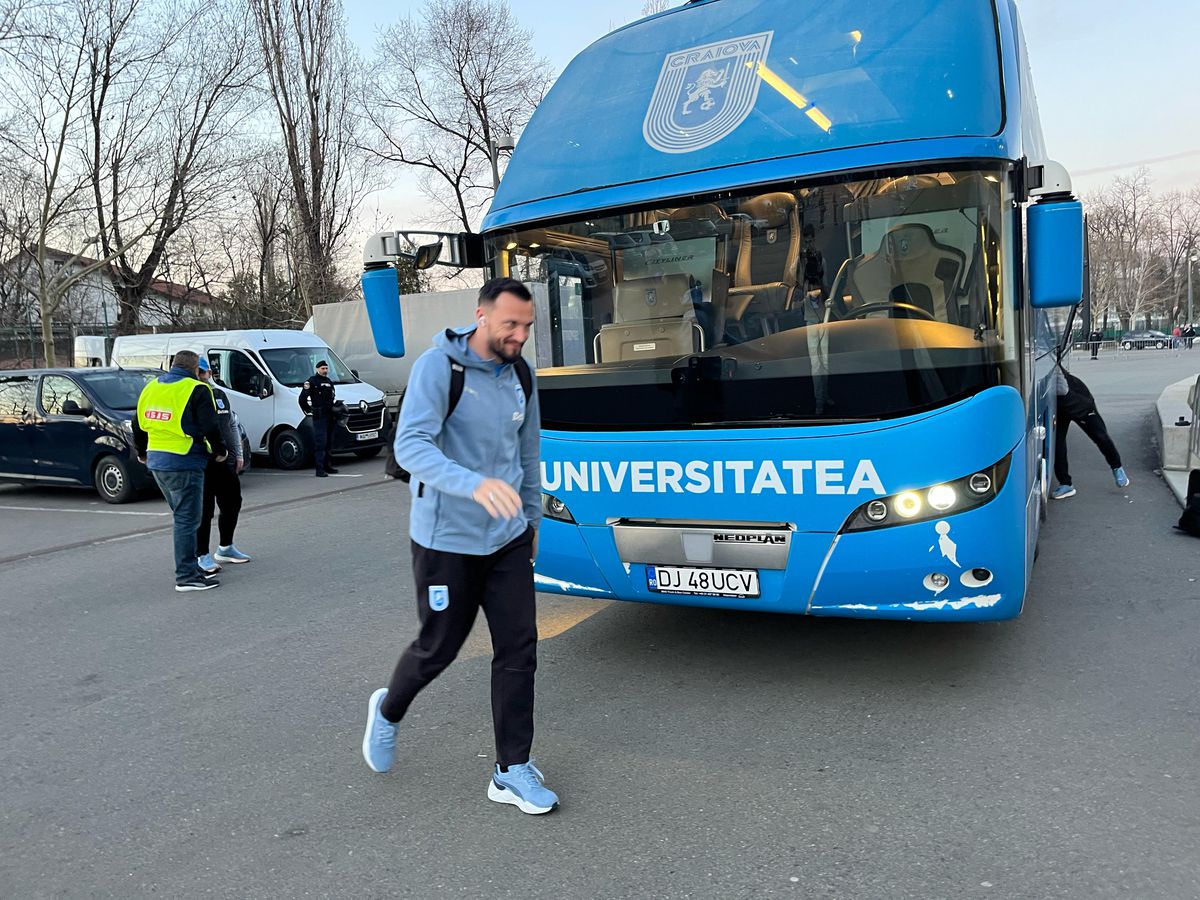 FCSB - Craiova, înainte de meci