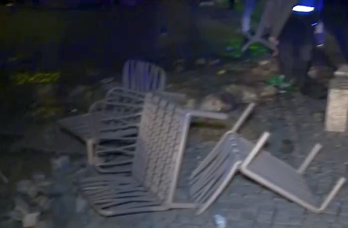 Incidente și violență în stradă după ce candidatura lui Călin Georgescu la președinție a fost invalidată! Ce urmează