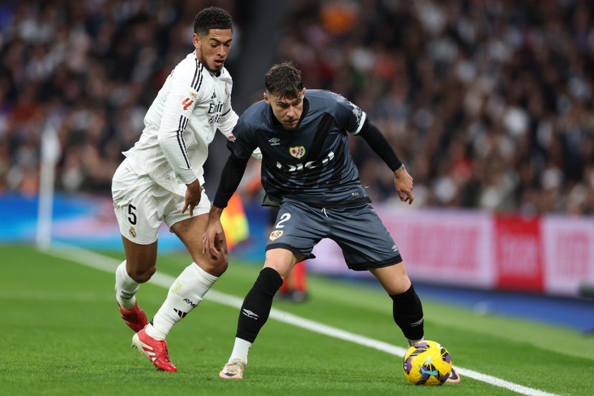 Bellingham în genunchi, „piruetă” lângă Mbappe, dar amețit de Vinicius » Cadru cu cadru, cum s-a descurcat Andrei Rațiu contra lui Real Madrid