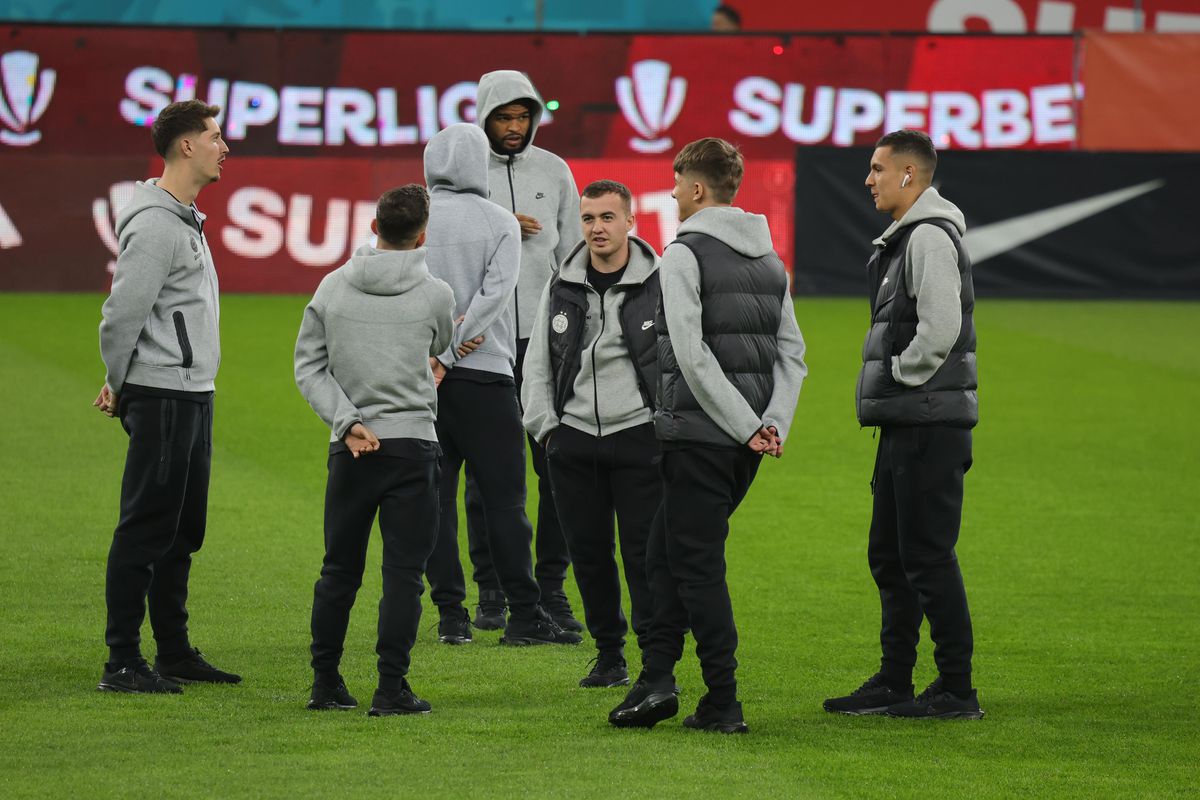 FCSB - Craiova, imagini din stadion înainte de meci