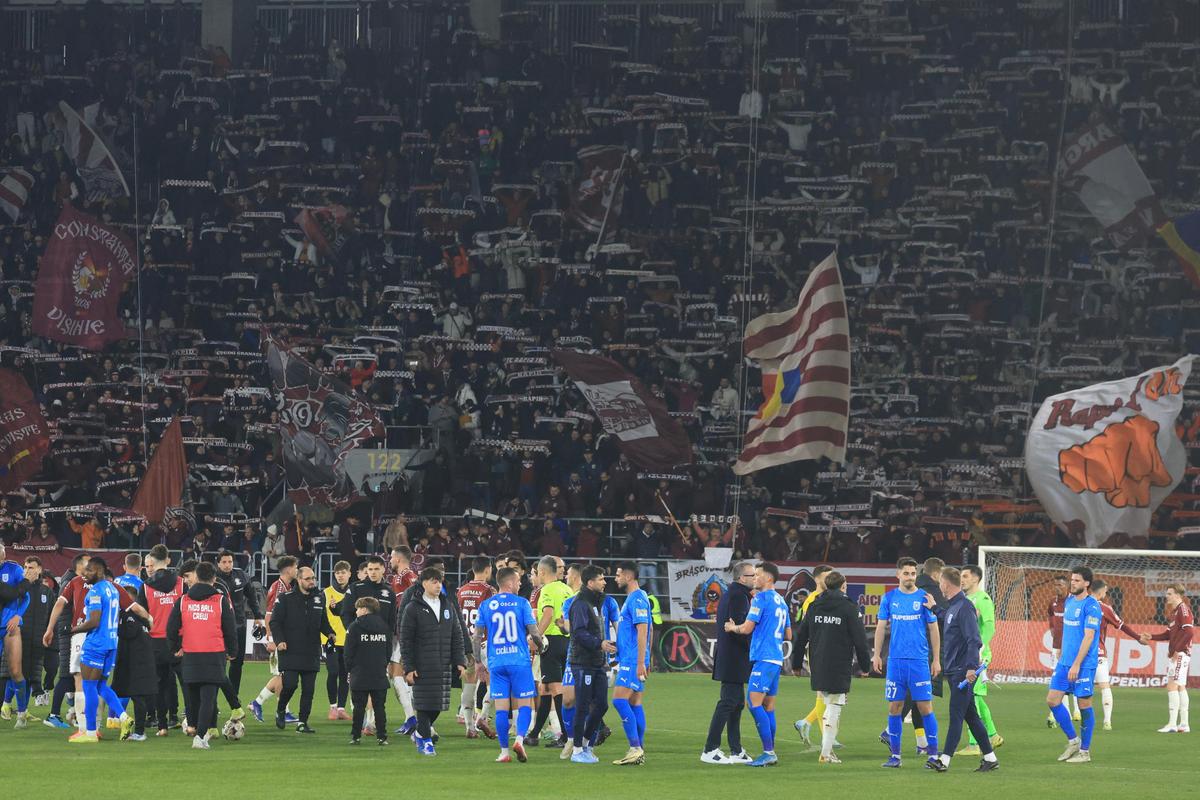 Rapid - Universitatea Craiova, derby în etapa 30 din Superligă