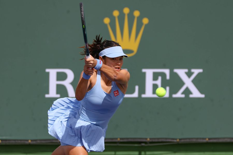 Emma Răducanu, învinsă 1-6, 1-6 la Indian Wells