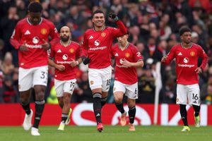 Manchester United a pus ochii pe doi fotbaliști din Premier League
