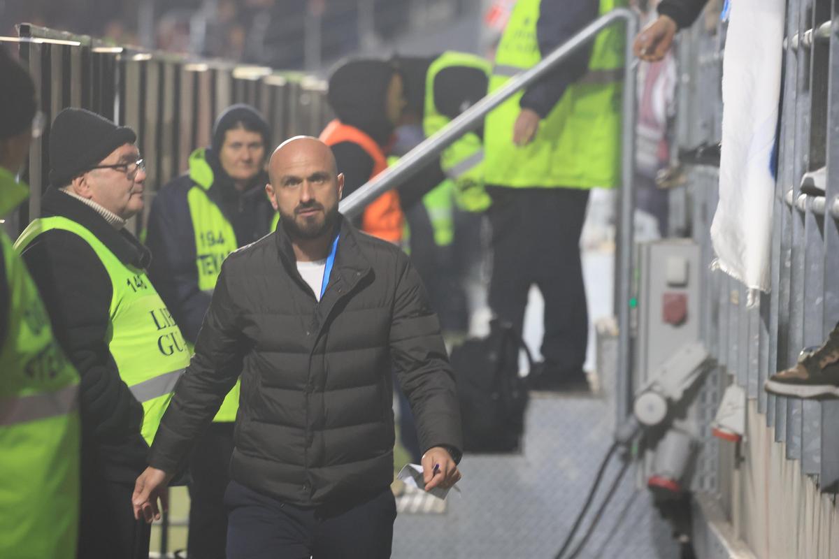 Rapid - Universitatea Craiova, derby în etapa 30 din Superligă