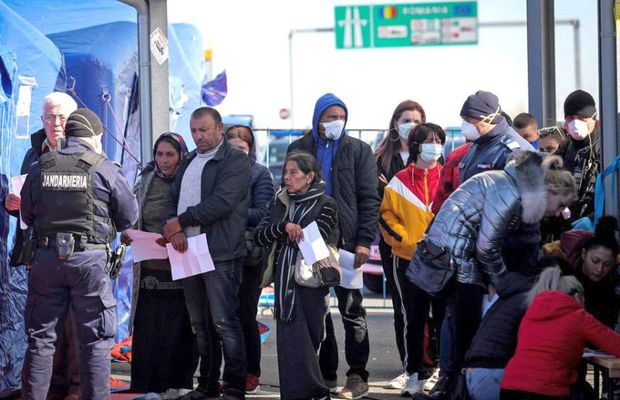 CORONAVIRUS. Mărturia unei asistente DSP care lucrează în Vama Nădlac: „Muncim câte 12 ori în frig, dar lumea ne blamează”