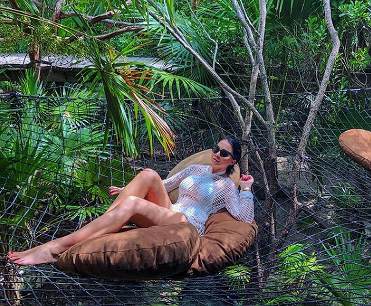 Dezvăluirile unui tabloid: Ciprian Marica e spaima prietenilor! Ar fi încercat să-i fure iubita unui coleg de la națională