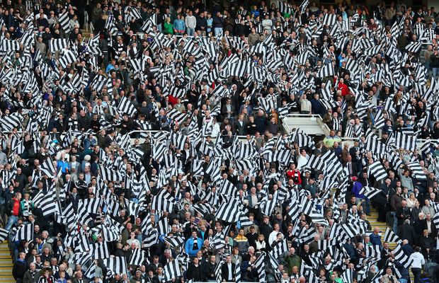 Fanii lui Newcastle, furioși după tragerea la sorți din Cupa Ligii » „Coțofenele” se vor deplasa pe Old Trafford