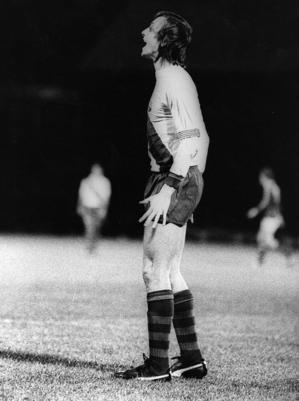 Totul despre Johan Cruyff, băiatul din „satul de beton" » Povești extraordinare + cum a revoluționat fotbalul + 10 citate faimoase