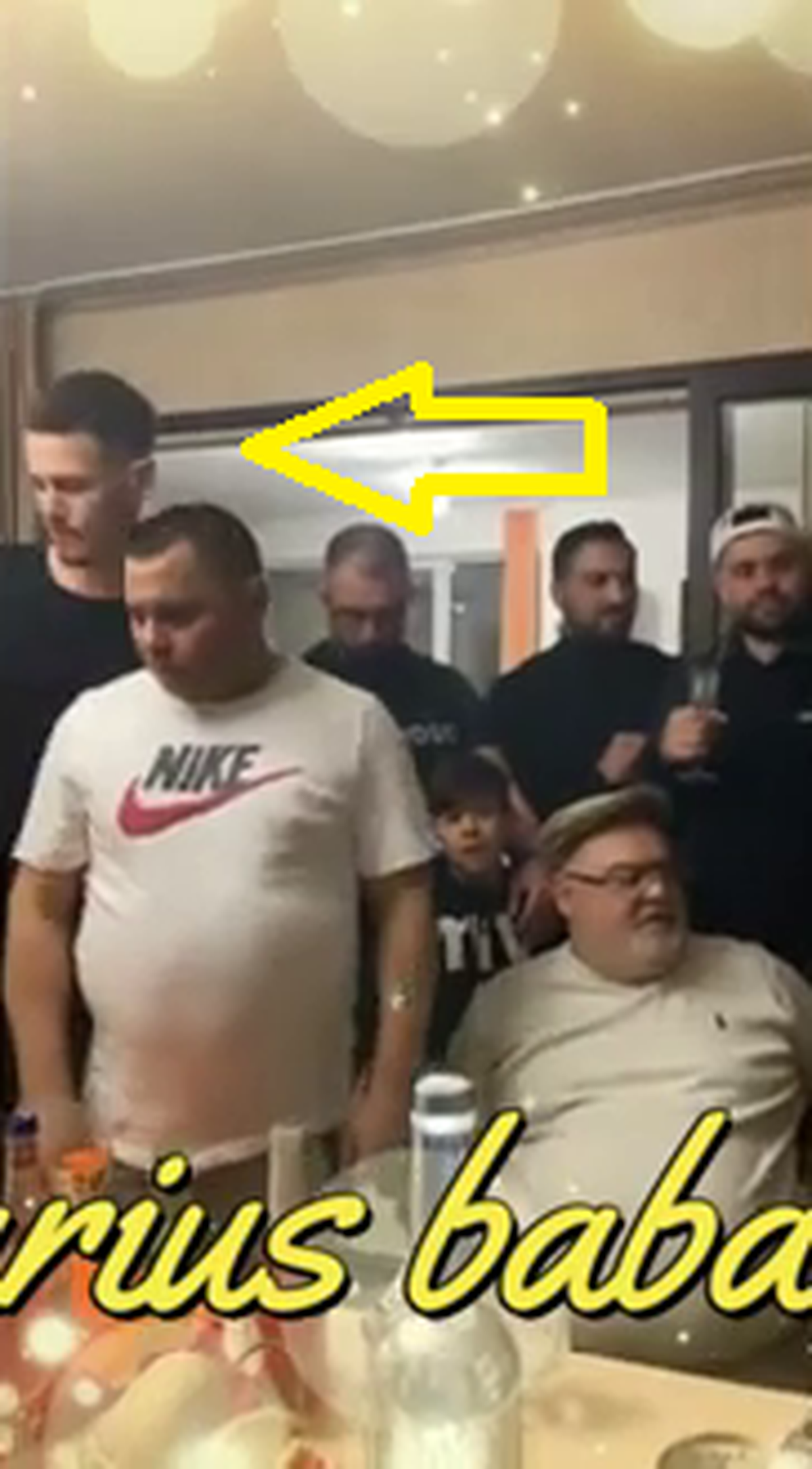 Petrecăreții lui Dinamo, distruși de 2 foști „câini”: „Mi-e rușine de ce văd! Cum să fii respectat?” / „Dacă are unul coronavirus? Nu purtau mască”