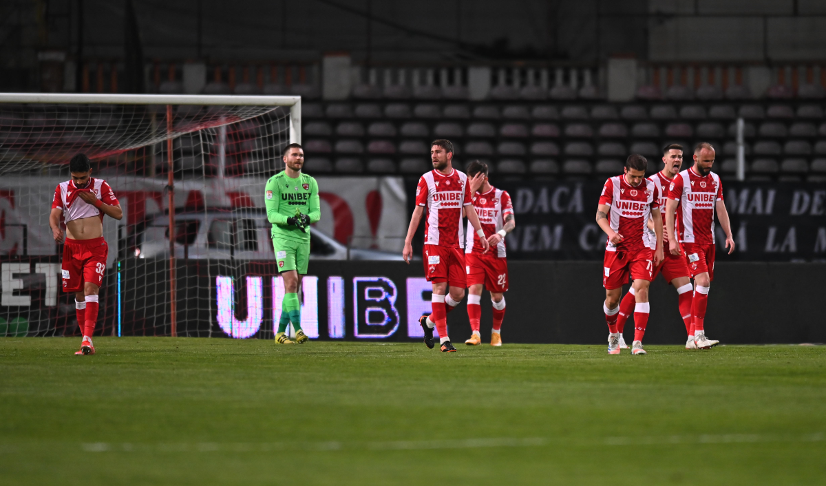 Florin Prunea, scandalizat de ce a văzut la Dinamo: „Ăștia care conduc sunt inconștienți? Poate să se întâmple ceva cu el pe bancă, Doamne ferește!”