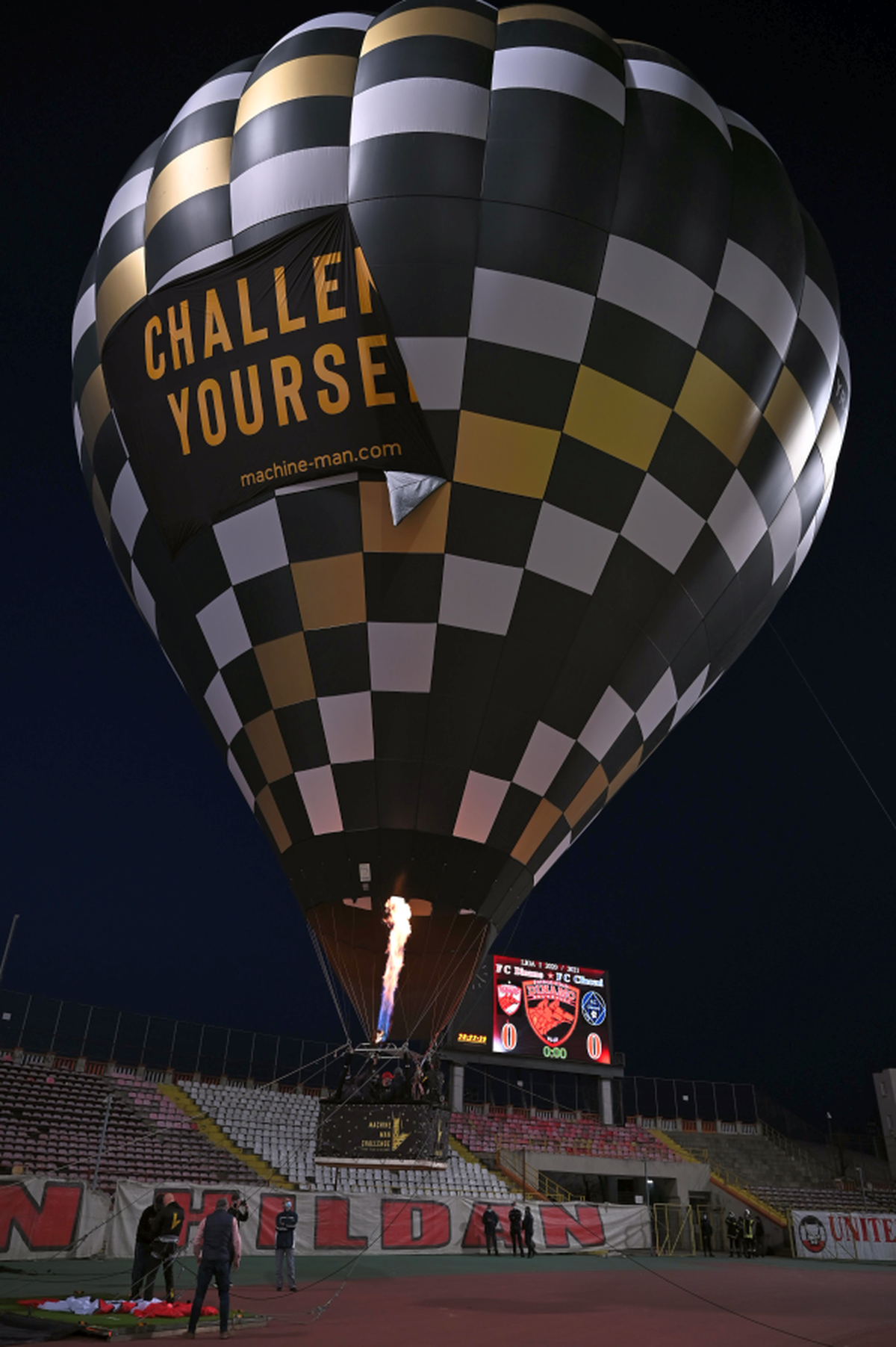 Mesajul PCH după ce Gigi Mulțescu a spus că se gândește să plece: „Mulțumim pentru tot! Presiunea a fost prea mare”