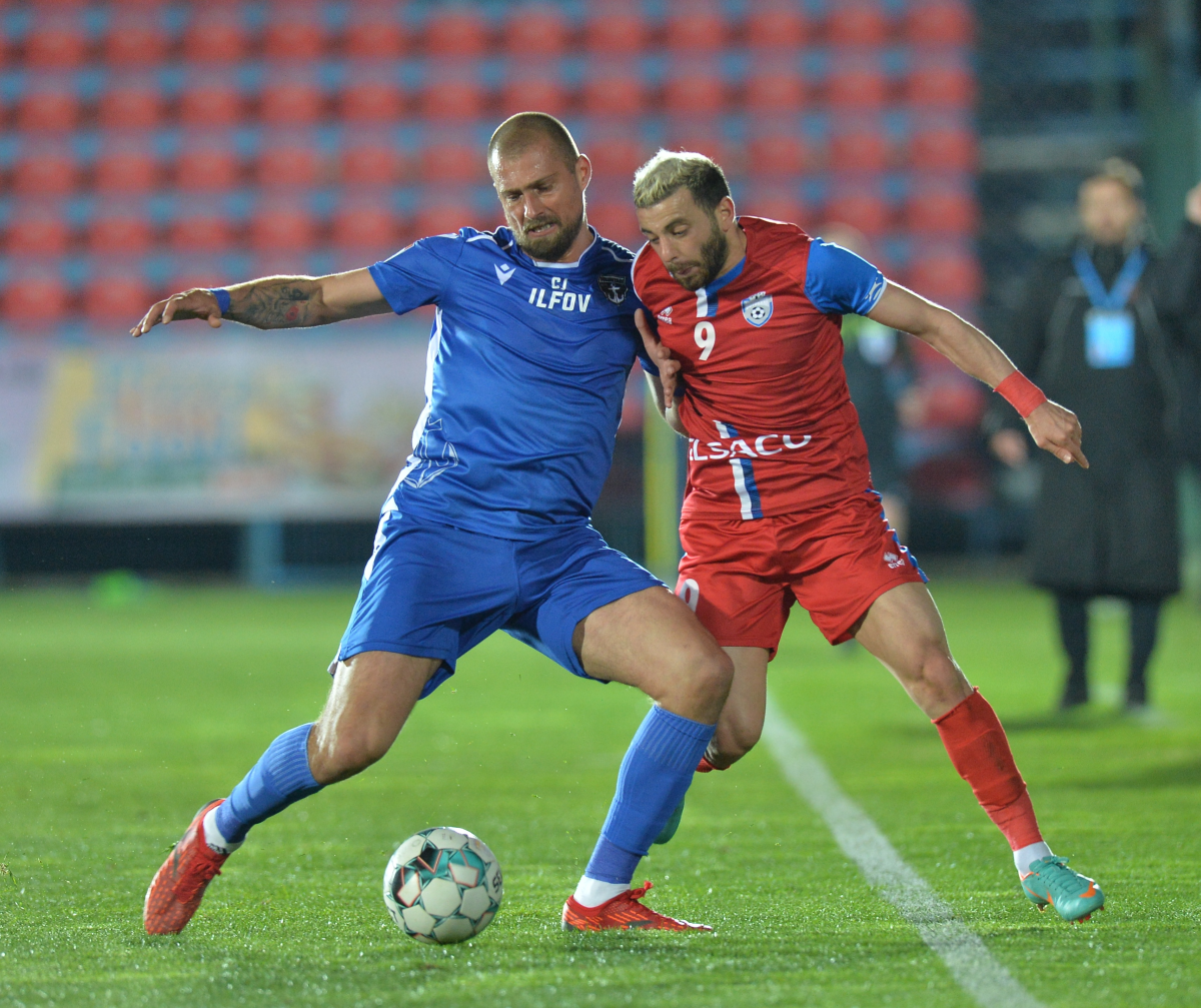 Marius Croitoru, enervat după ce a fost întrebat de meciurile cu FCSB: „Numai niște oameni proști se pot gândi la asta”