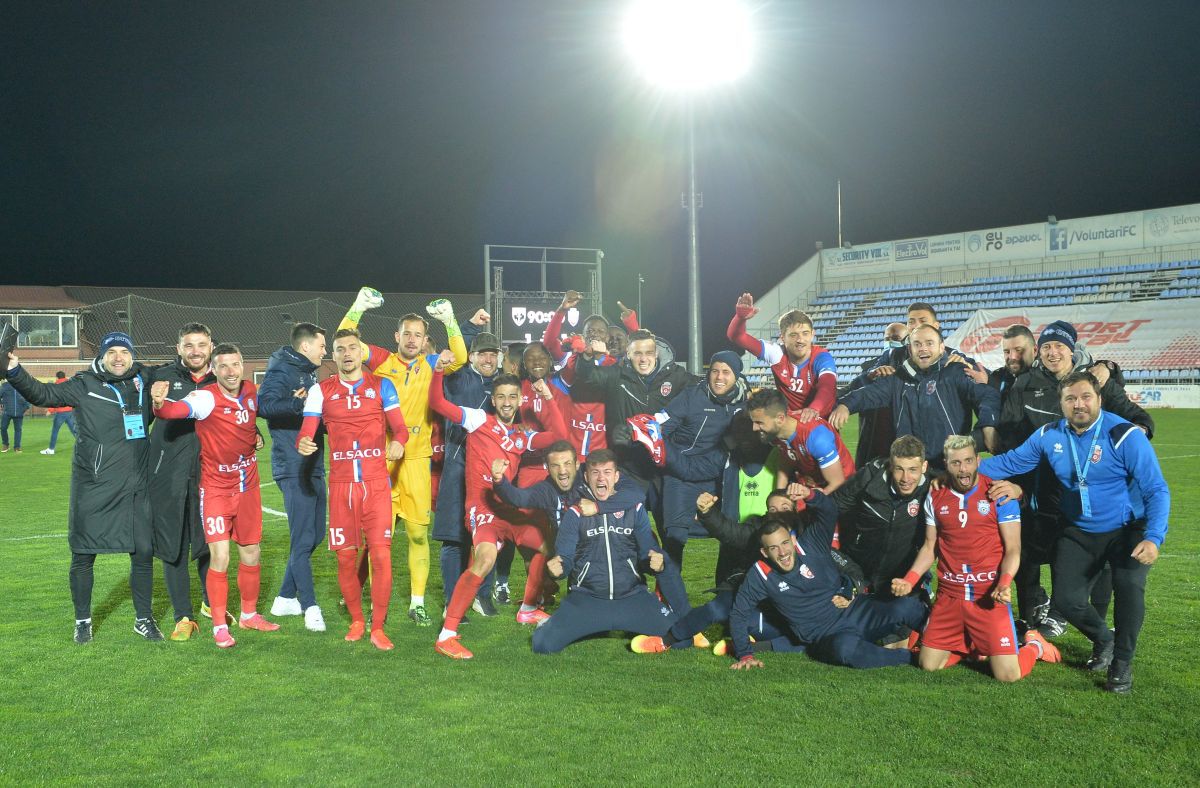 O nouă pagină neagră din istoria lui Dinamo: gol direct din corner! „Câinii” au terminat sezonul regular pe loc de baraj