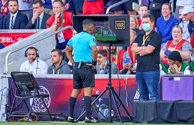 Cristian Săpunaru, despre VAR: „Vai de mine! În Giulești va fi nevoie de jandarmi să păzească televizorul”