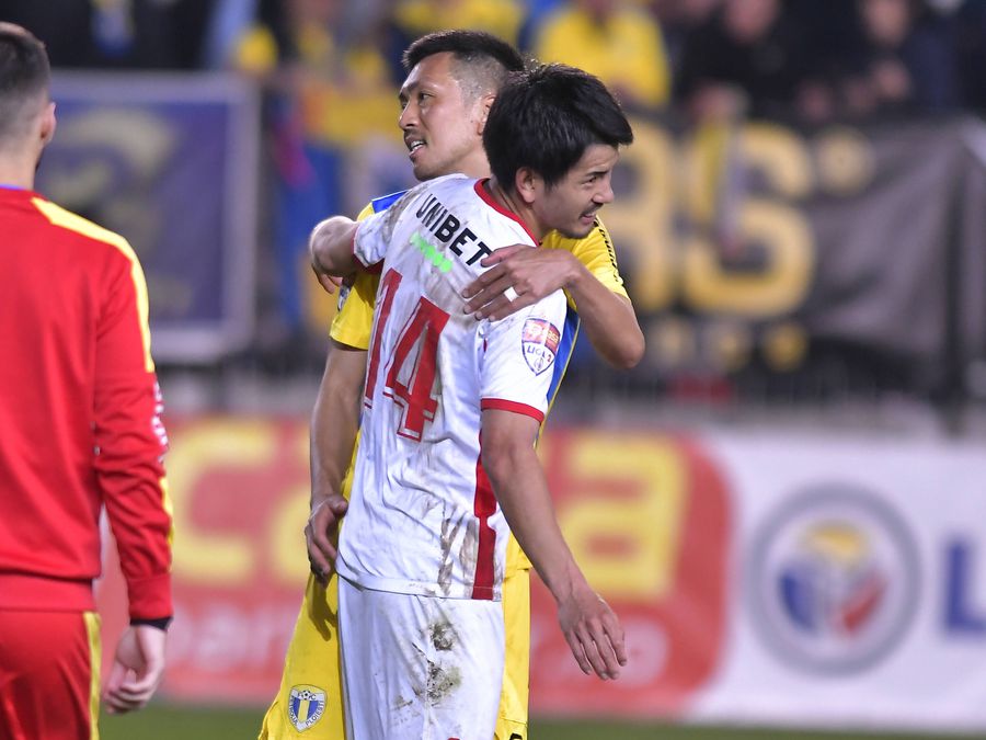 Ce ar schimba la români fotbalistul japonez din Liga 2: „Prea miștocari. Se lasă ușor. La muncă!”