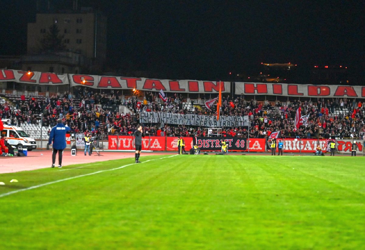 Speriați de retrogradare, fanii lui Dinamo propun o măsură disperată: ce le-au cerut șefilor pentru meciurile de baraj