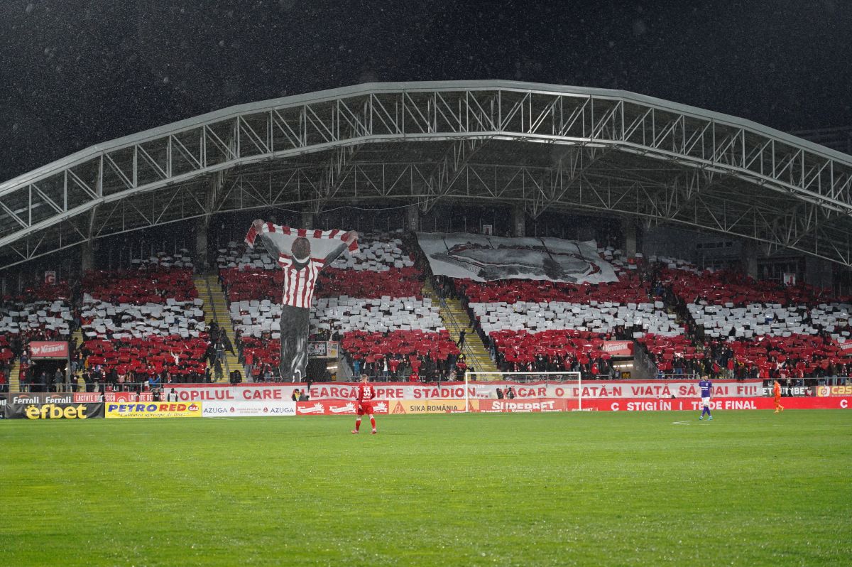 UTA - Rapid 0-2 » Giuleștenii triumfă în „infernul” de la Arad și ajung la 5 victorii cu Mutu pe bancă