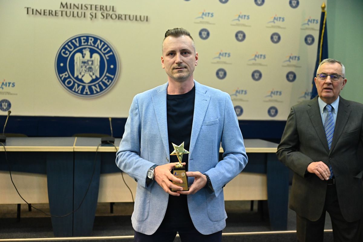 Hattrick GSP » Asociația Presei Sportive din România și-a decernat premiile: Ovidiu Ioanițoaia, Cătălin Țepelin și Radu Cosașu, laureații Gazetei