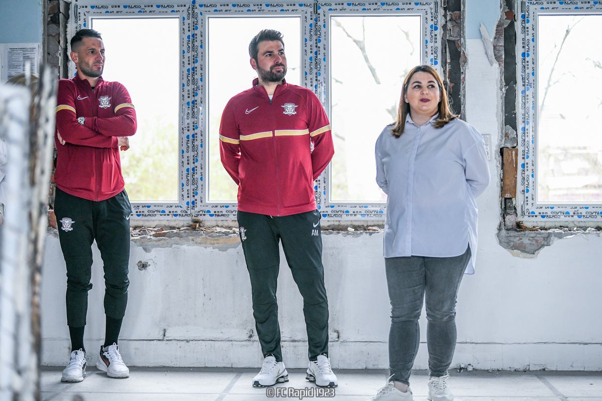 Rapidiștii le-au făcut o bucurie copiilor internați în Spitalul Județean din Arad, în ziua duelului cu UTA