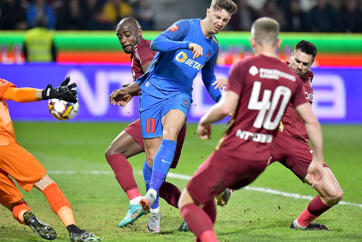 Ținta numărul 1 a experților la CFR Cluj - FCSB: „Trebuie să arăți ceva de banii ăia! Nu poți să dai gol din jumătate de metru?!”