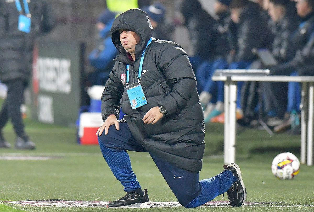 Asta-i ultima! Petrescu l-a exasperat pe Panduru: „Las-o încolo, am ajuns să comentăm și asta?!”