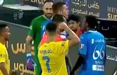 Cristiano „a luat foc”! Gata să-l pocnească pe arbitru cu pumnul!