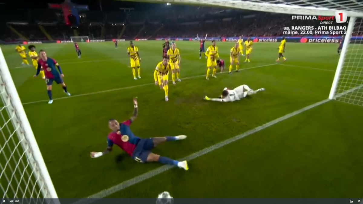 Golul lui Raphina din Barcelona - Borussia Dortmund