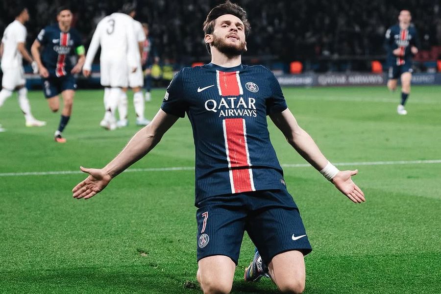 Hansi Flick, înaintea ciocnirii cu PSG: „Suntem Barcelona și suntem mereu printre favoriți în Liga Campionilor”