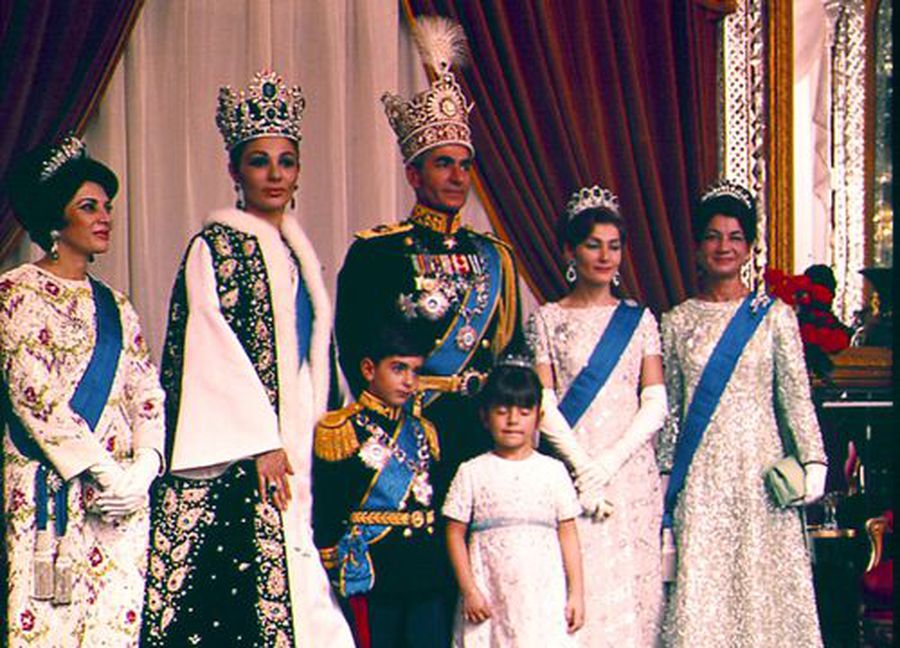 FABULOS! Iubirile secrete ale lui „Marlon Brando” al fotbalului românesc » „Domnișoară, ai văzut filmele alea când vine câte un îmbrăcat în negru cu două pistoale? Așa am venit eu după tine!”