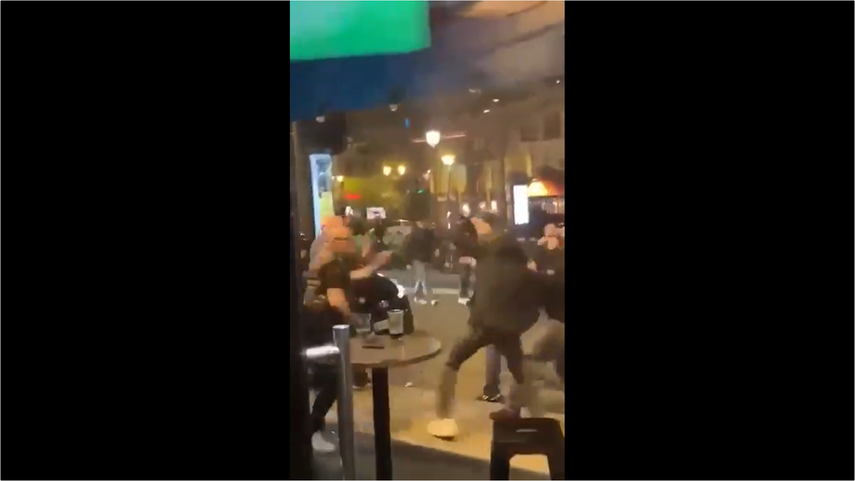 Scene violente înainte de sfertul din Champions League » Bătaie în stradă la Paris