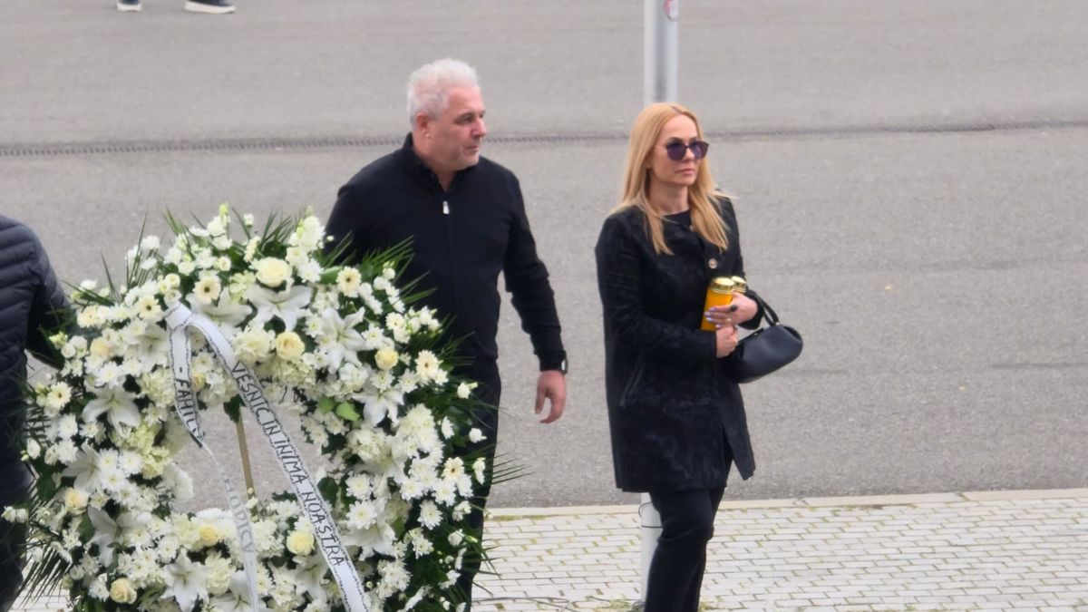 Sicriul lui Mircea Lucescu, depus și azi la Arena Națională » Toate informațiile de la stadion